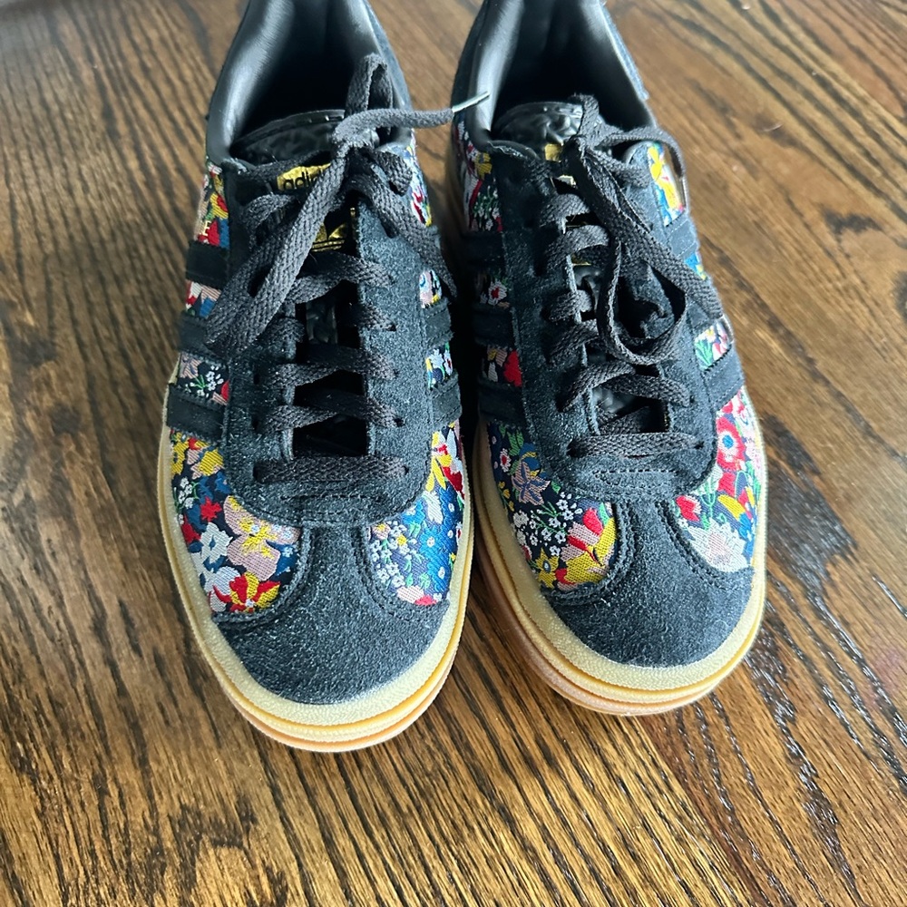 adidas Black Floral Sneakers